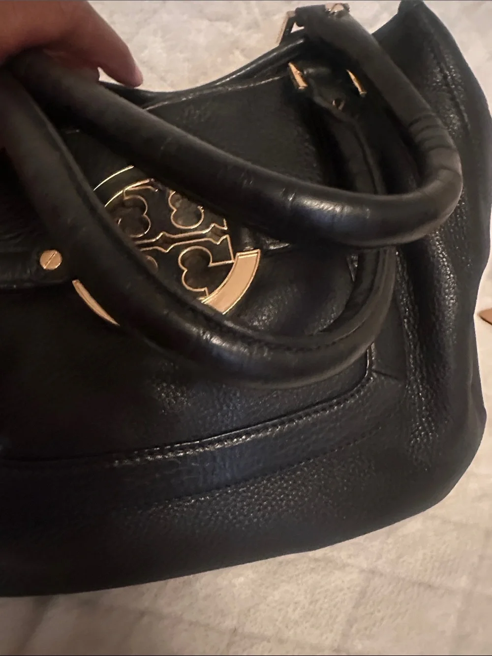 Tory Burch Black Leather Shoulder Bag with Gold Logo Medallion